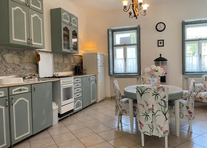 Апартаменты Kanya Veranda *